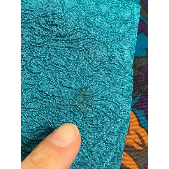 Vintage 90’s/Y2K Victoria Secret Gold Label Green Paisley Floral Kimono, Medium - Picture 8 of 9